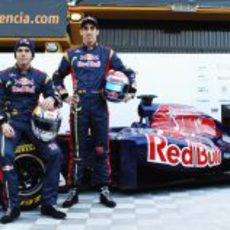 Alguersuari, Buemi y el Toro Rosso STR6