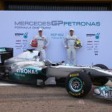 Michael Schumacher, Nico Rosberg y el W02