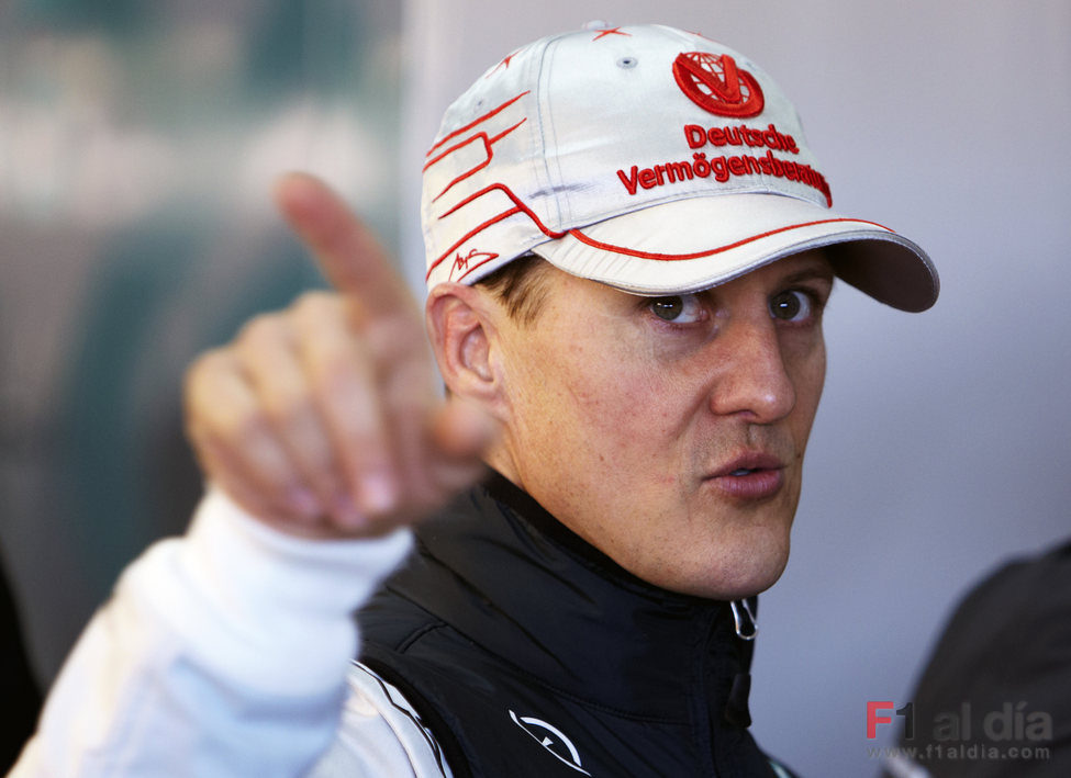Schumacher y su nueva gorra
