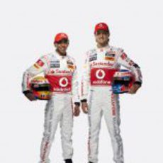 Hamilton y Button, pilotos oficiales de McLaren para 2011