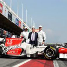 Karthikeyan, Carabante, Liuzzi y el F111