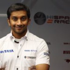 Karthikeyan, contento de formar parte de HRT en 2011