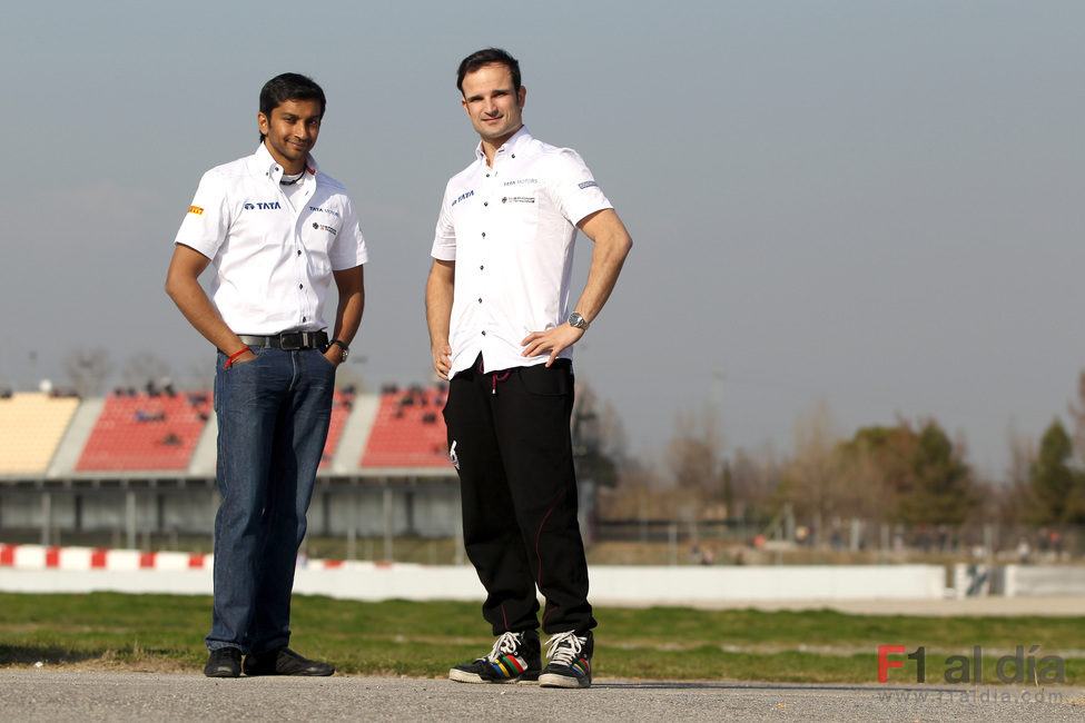 Karthikeyan y Liuzzi en el Circuit de Catalunya