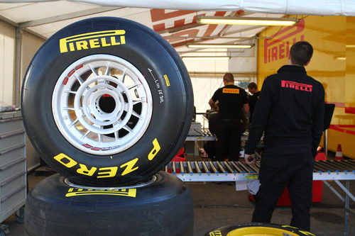 Pirelli trabaja a destajo para tenerlo todo listo a tiempo