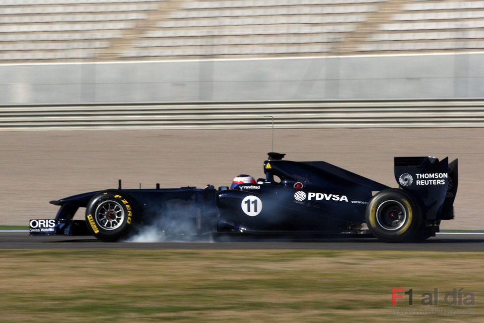 Pasada de frenada de Barrichello con el FW33