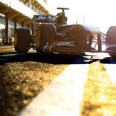 El T128 en el 'pit-lane' del Ricardo Tormo