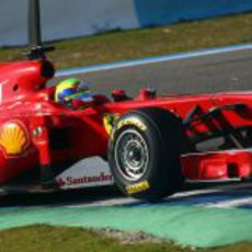 Felipe Massa prueba en Jerez las mejoras del 150º Italia