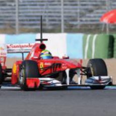 Felipe Massa en Jerez con el Ferrari