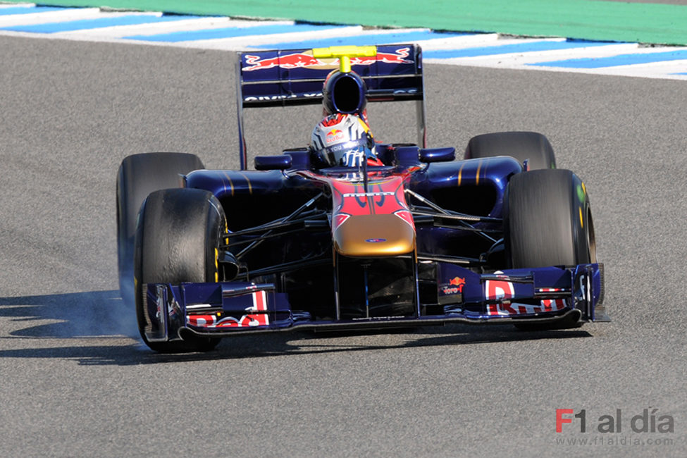 Alguersuari se pasa de frenada en Jerez