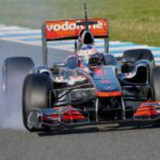 Jenson Button se pasa de frenada en Jerez