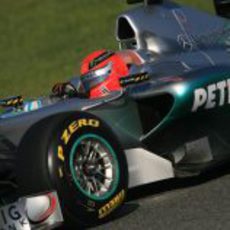 Schumacher testea las nuevas piezas