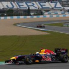 Sebastian Vettel rueda en Jerez a los mandos del RB7