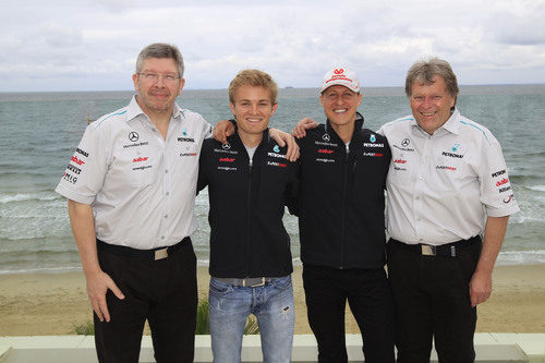 Brawn, Rosberg, Schumacher y Haug en Melbourne