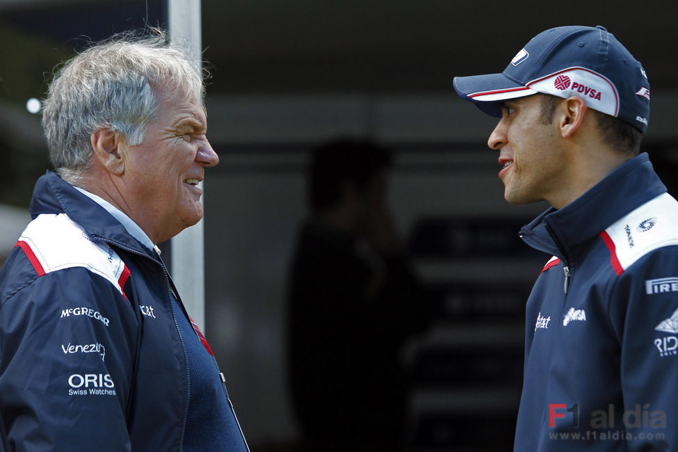 Pastor Maldonado y Patrick Head