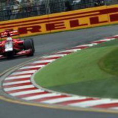 Timo Glock rueda en Albert Park