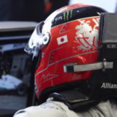 Schumacher homenajea a Japón en su casco