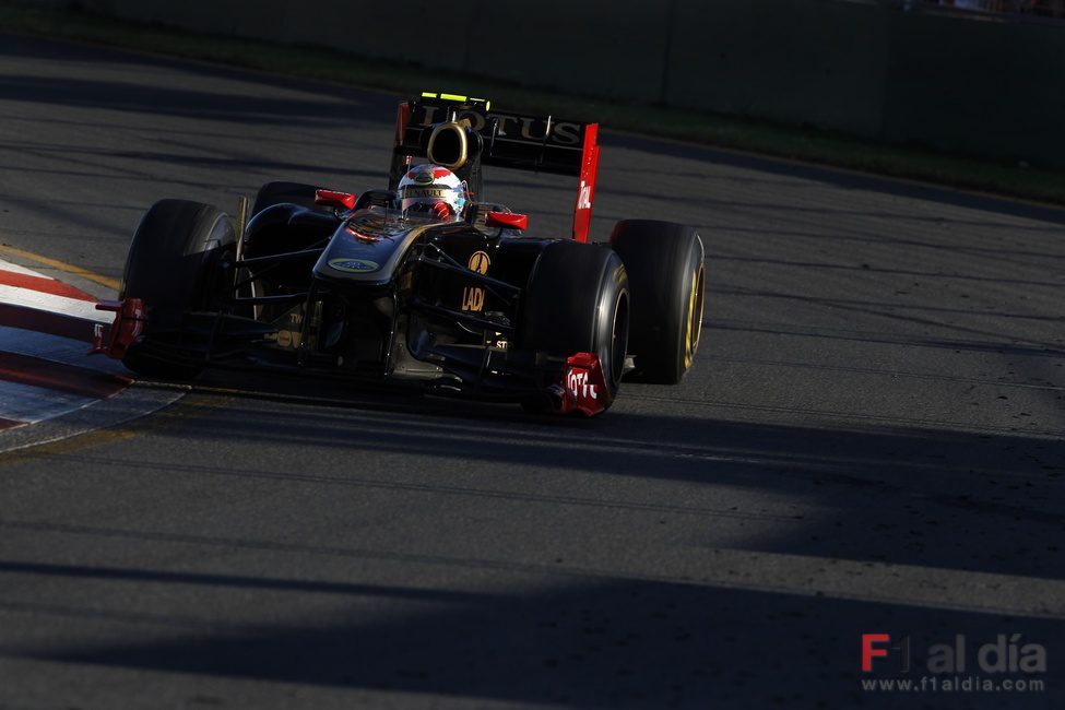 Vitaly Petrov camino al primer podio de su carrera en la F1