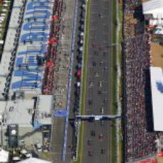 La salida del GP de Australia, desde el aire