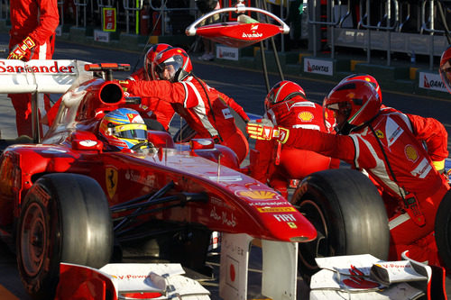 Parada en boxes para Fernando Alonso