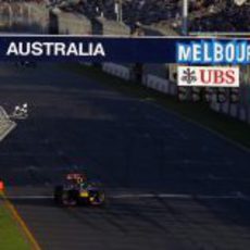 Bandera a cuadros para Vettel