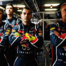 Los mecánicos de Red Bull