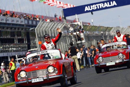 Los pilotos de Virgin en el Drivers' Parade