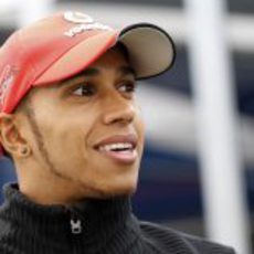 Hamilton espera ya subirse al coche en Australia