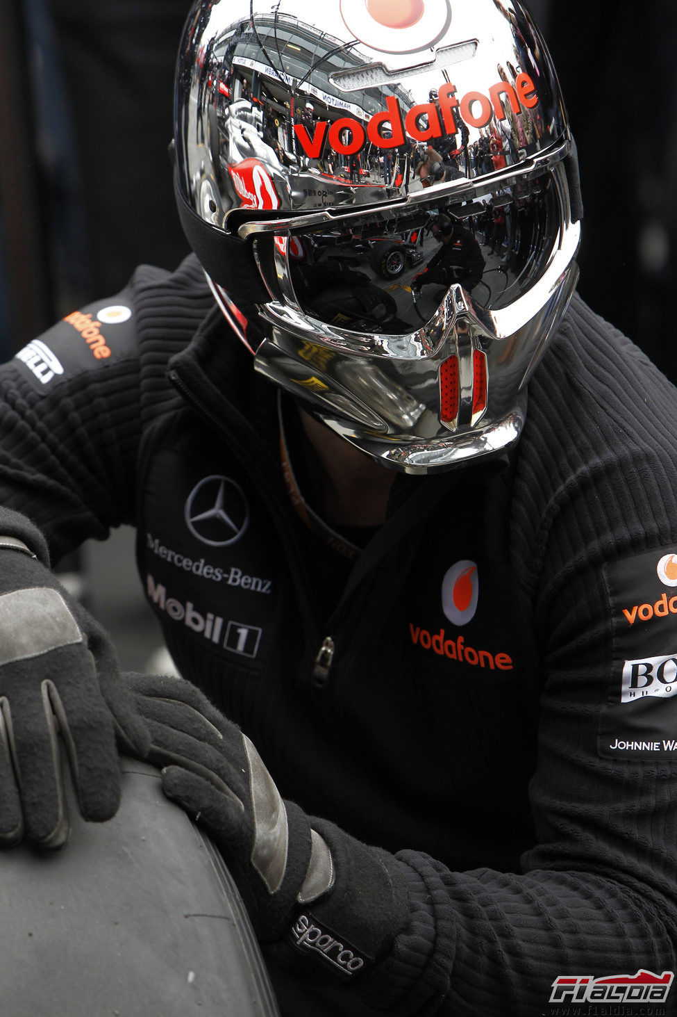 Uno de los mecánicos de McLaren