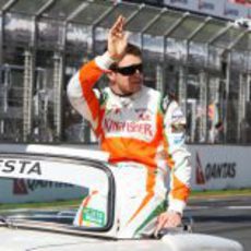 Paul di Resta en la vuelta de presentación del GP de Australia 2011