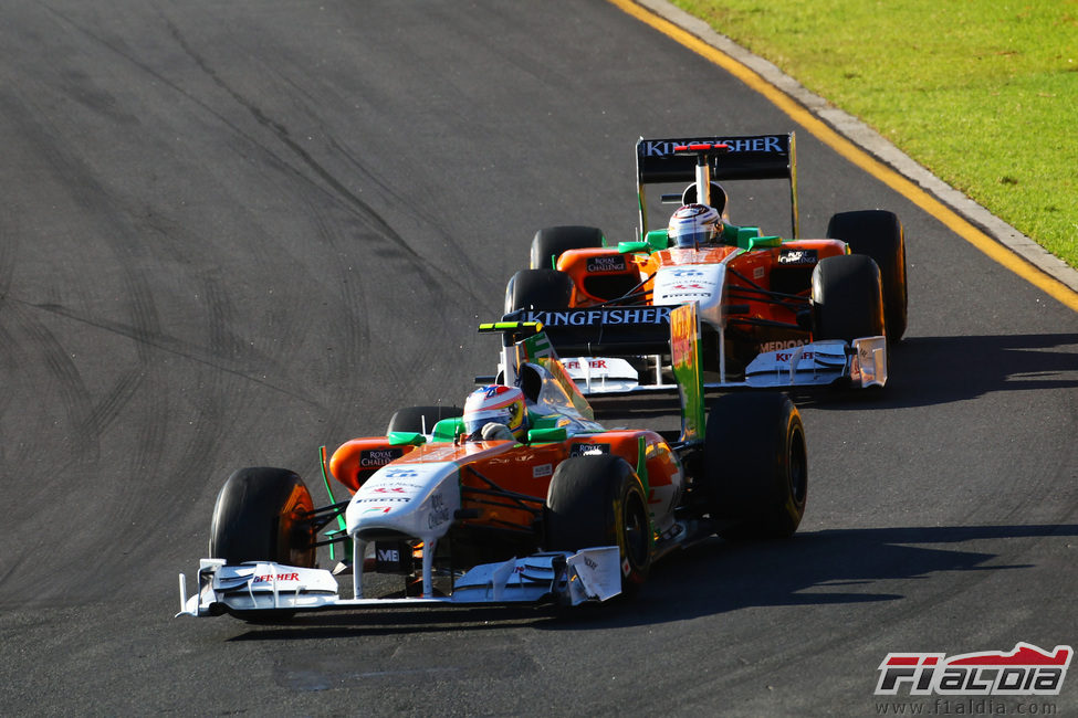 Los dos Force India juntos en pista