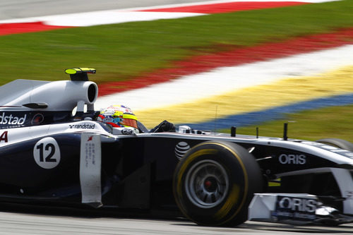 Maldonado rueda en el circuito de Sepang