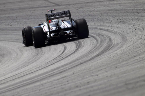 Barrichello pilotando en el circuito de Sepang