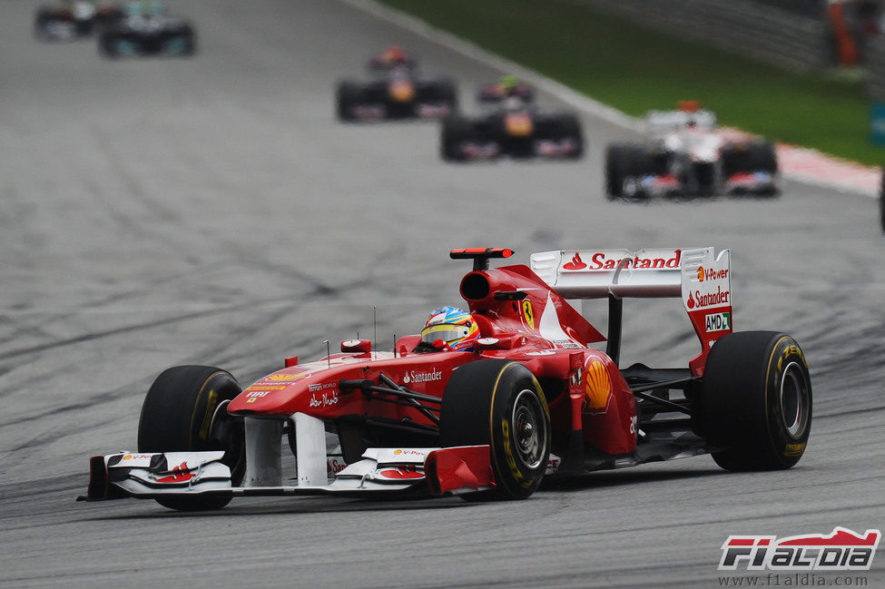 Fernando Alonso sólo pudo ser 6º en Malasia 2011