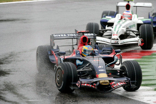 Bourdais pugna con Barrichello