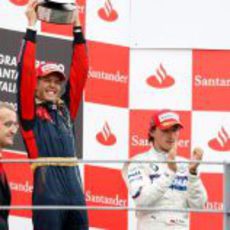 Vettel levanta el trofeo de campeón