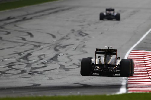 Nick Heidfeld encarando la recta de meta de Sepang