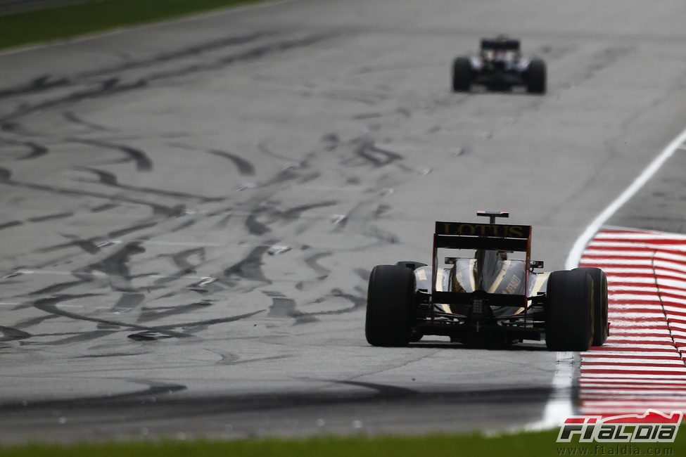 Nick Heidfeld encarando la recta de meta de Sepang