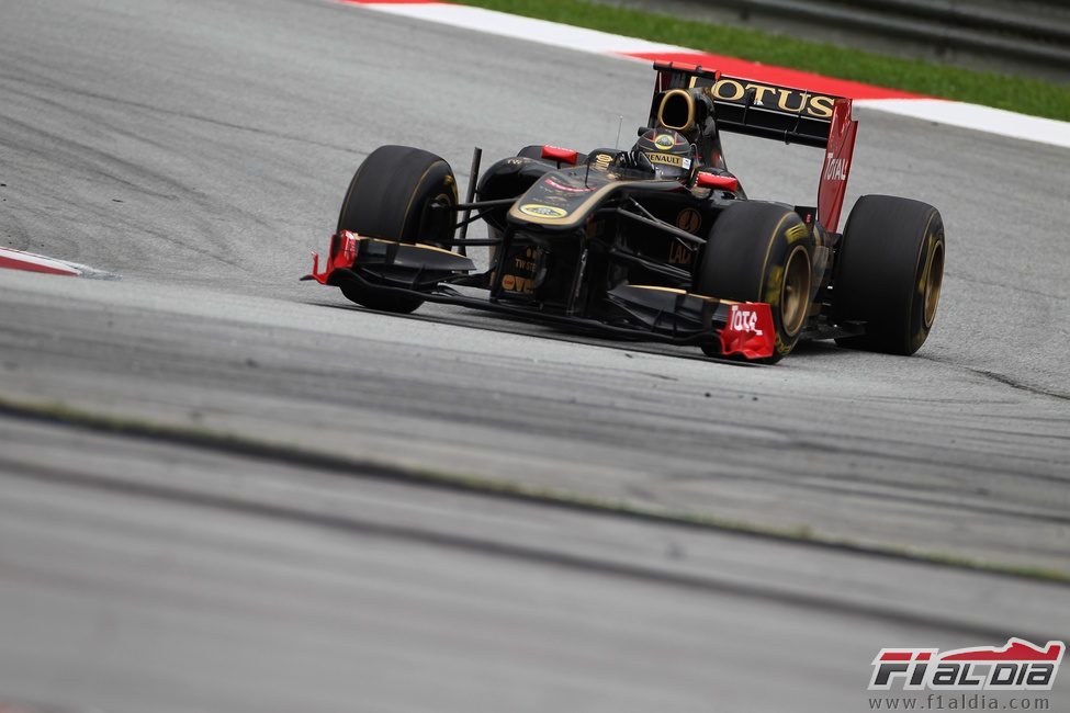 Heidfeld realiza una gran carrera en Sepang