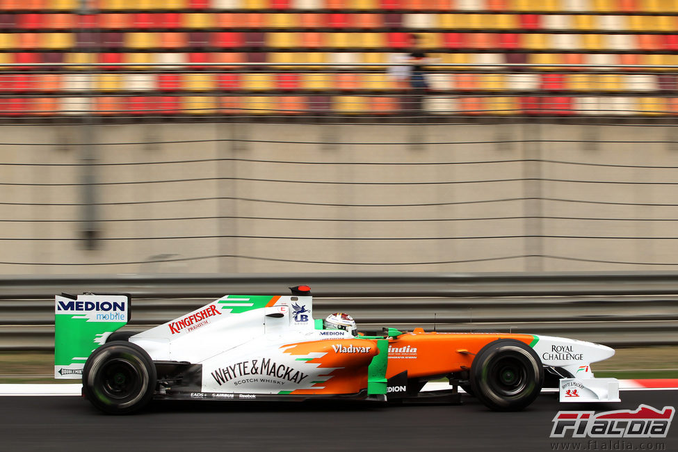 Adrian Sutil en los libres del GP de China 2011