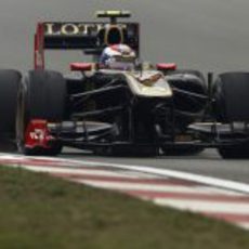 Petrov sobre el asfalto de Shanghai en el GP de China 2011