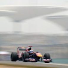 Buemi durante la FP1 de Shangai 2011