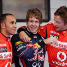 Hamilton, Vettel y Button bromean tras la clasificación del GP de China 2011