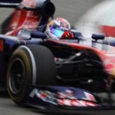 Sebastien Buemi durante la clasificación del GP de China 2011