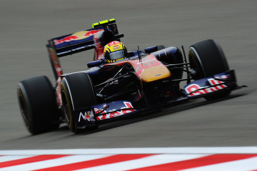 Jaime Alguersuari durante la clasificación del GP de China 2011