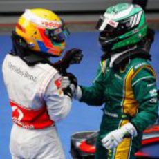 Kovalainen felicita a Hamilton por su victoria en el GP de China 2011