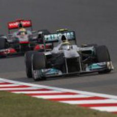 Rosberg lideró la carrera durante catorce vueltas