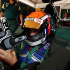 Rossi se pone los guantes en Putrajaya