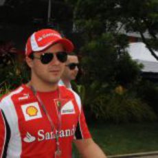 Felipe Massa llega al circuito de Sepang