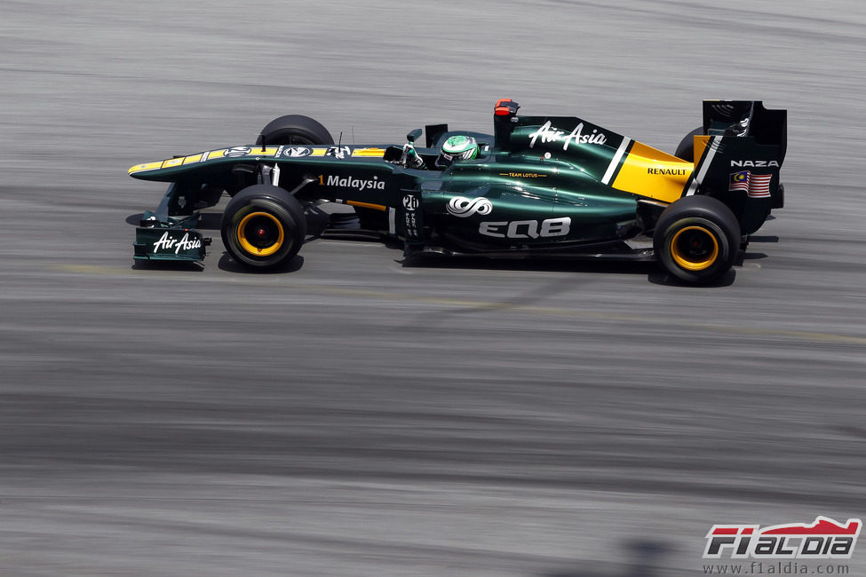 Kovalainen en los libres del GP de Malasia 2011