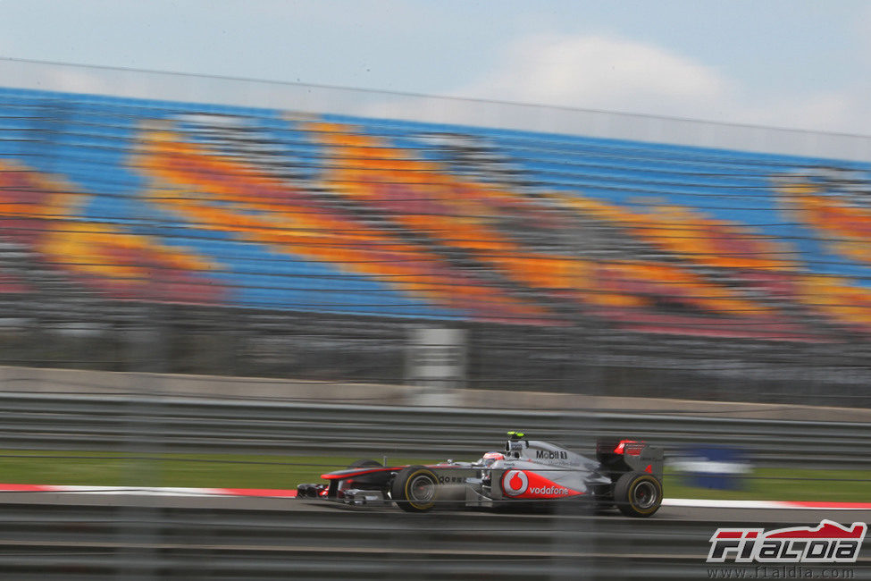 Button rueda en los libres del GP de Turquía 2011